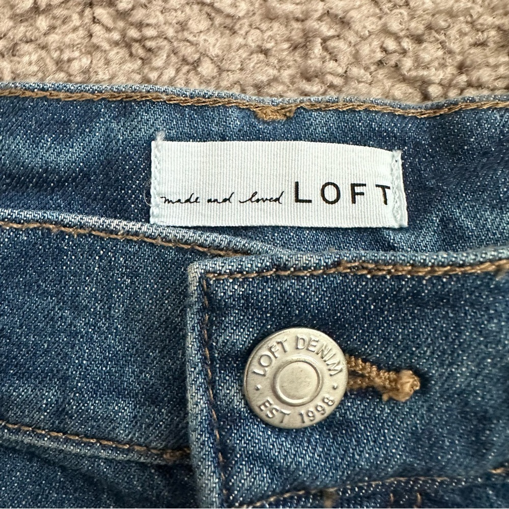 Loft The Cut Off Denim Short Womens Size 25 - Picture 6 of 12